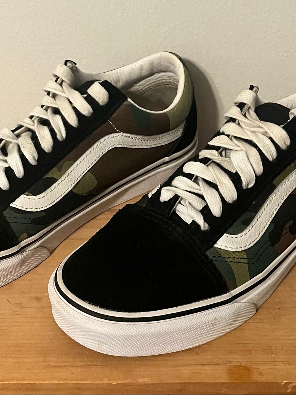 Vans Old Skool Sneakers in Black & Green Camo